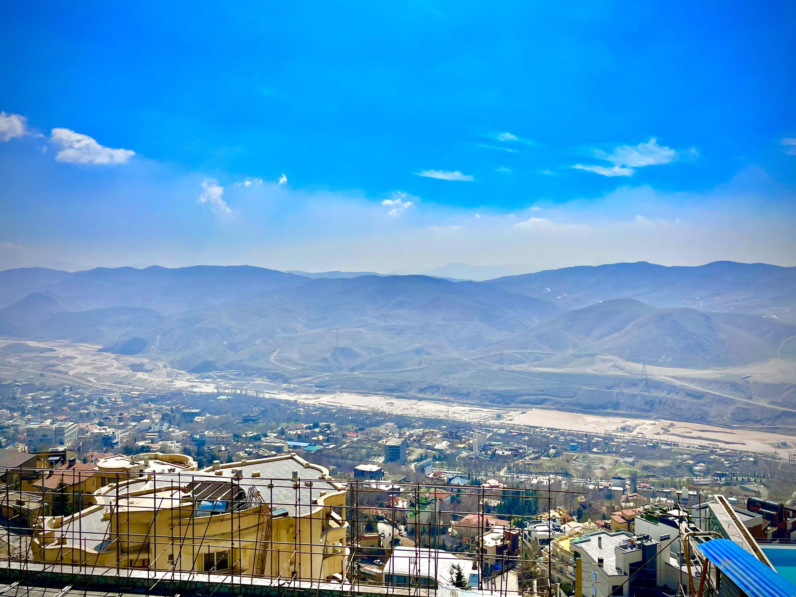 نمای کلی شهر لواسان